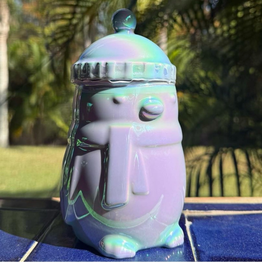 Starbucks 2025 Holiday Blue Iridescent Ceramic Penguin Mug with Lid Cover